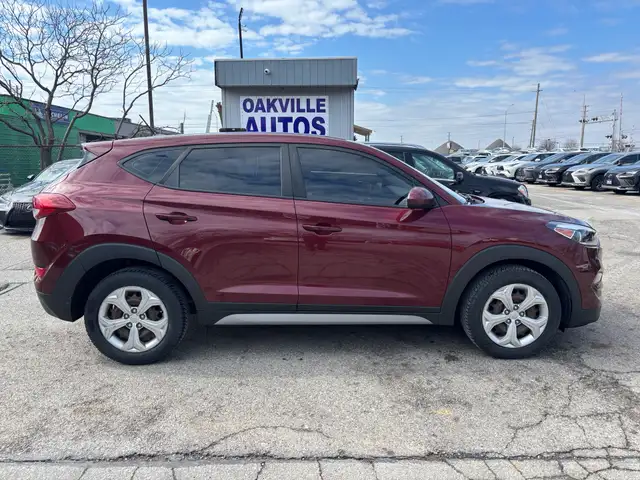 2017 Hyundai Tucson FWD 4dr 2.0L - Photo 7