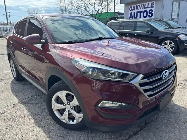 2017 Hyundai Tucson FWD 4dr 2.0L - Photo 8