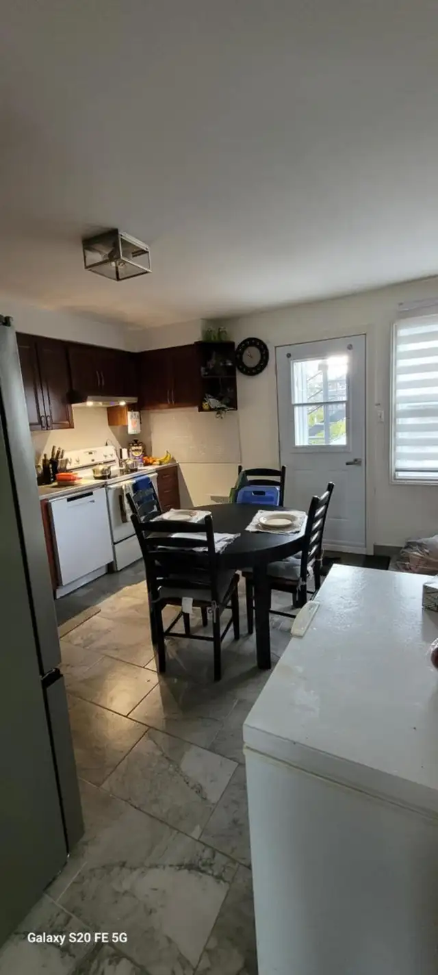 5½ à louer -  Rénové / 2 stationnements / Cour, etc. - Photo 6