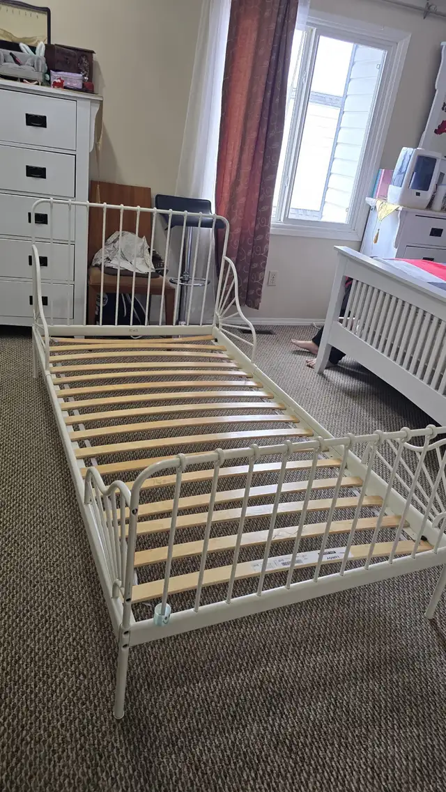 bed frames - Photo 6