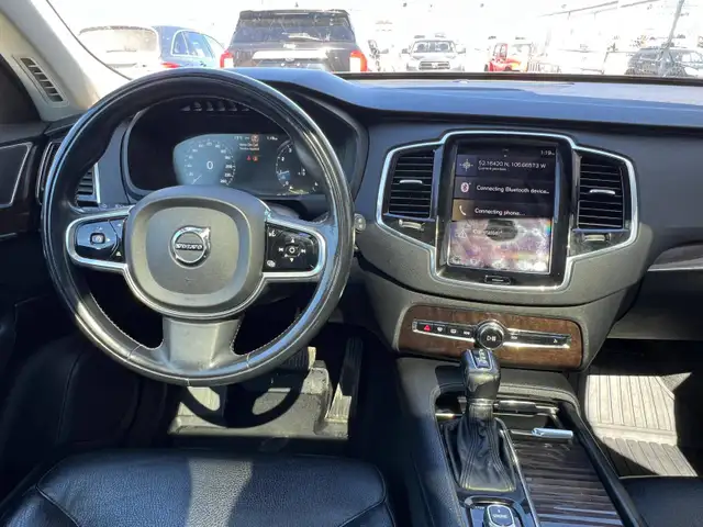 2016 Volvo XC90 T6 Momentum AWD - Photo 19