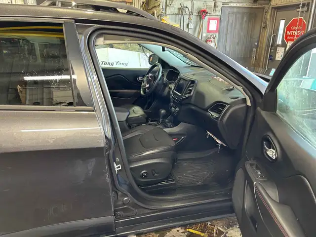 2021 Jeep Cherokee Trailhawk Elite - Photo 14