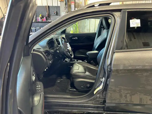 2021 Jeep Cherokee Trailhawk Elite - Photo 15