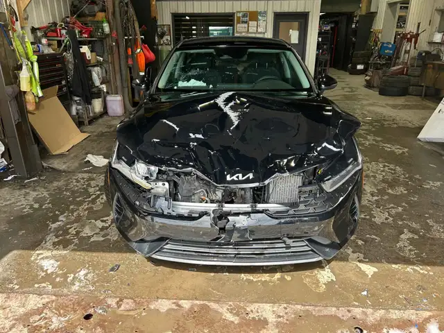2024 Kia K5 BASE