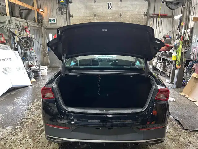 2024 Kia K5 BASE - Photo 10