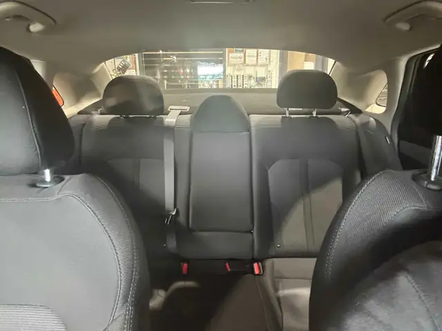 2024 Kia K5 BASE - Photo 12