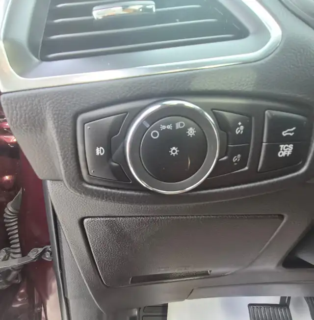 2024 Ford Edge Titanium - Photo 6