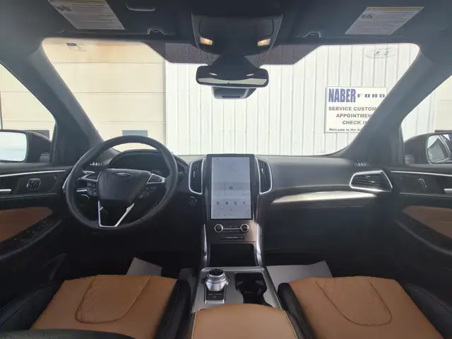 2024 Ford Edge Titanium - Photo 11