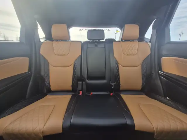 2024 Ford Edge Titanium - Photo 16