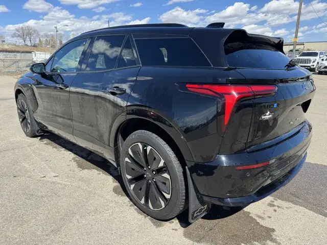 2024 Chevrolet Blazer EV eAWD RS | VENTED SEATS | HEATED WHEEL - Photo 3
