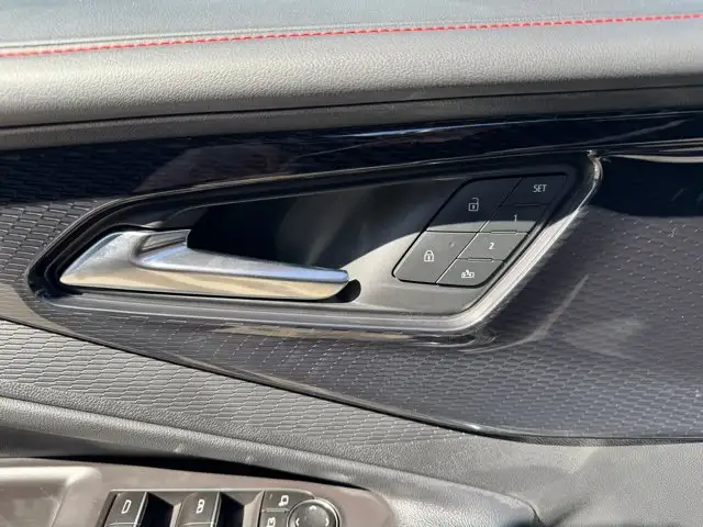 2024 Chevrolet Blazer EV eAWD RS | VENTED SEATS | HEATED WHEEL - Photo 16