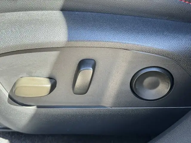 2024 Chevrolet Blazer EV eAWD RS | VENTED SEATS | HEATED WHEEL - Photo 20