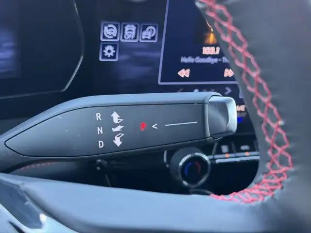 2024 Chevrolet Blazer EV eAWD RS | VENTED SEATS | HEATED WHEEL - Photo 26