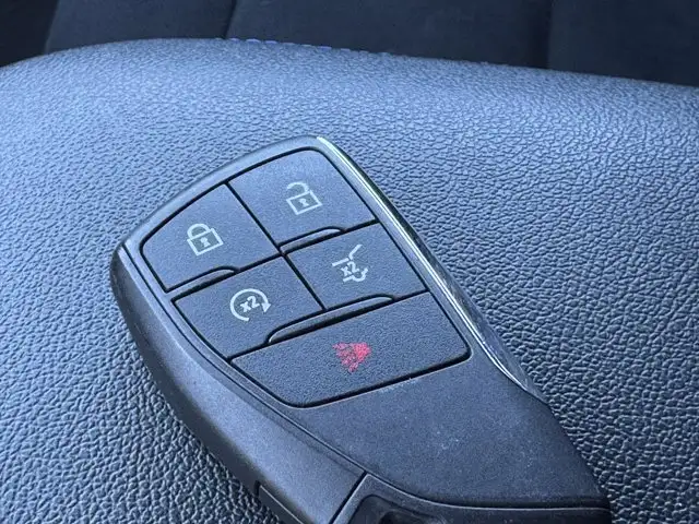 2024 Chevrolet Blazer EV eAWD RS | VENTED SEATS | HEATED WHEEL - Photo 39