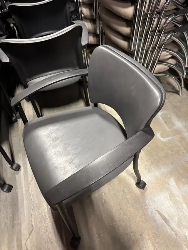 Teknion Amicus Visitor Chair with Mobile Casters-Call us now! - Photo 4