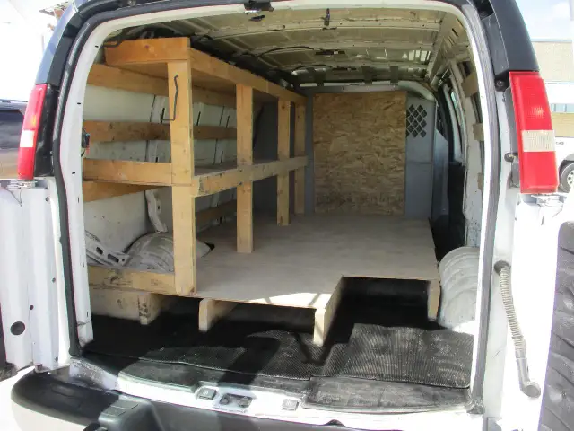 2015 GMC Savana Cargo Van RWD 2500 135' - Photo 7