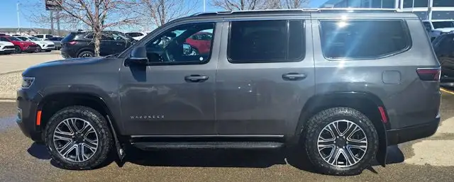 2022 Jeep Wagoneer Series III - Photo 2