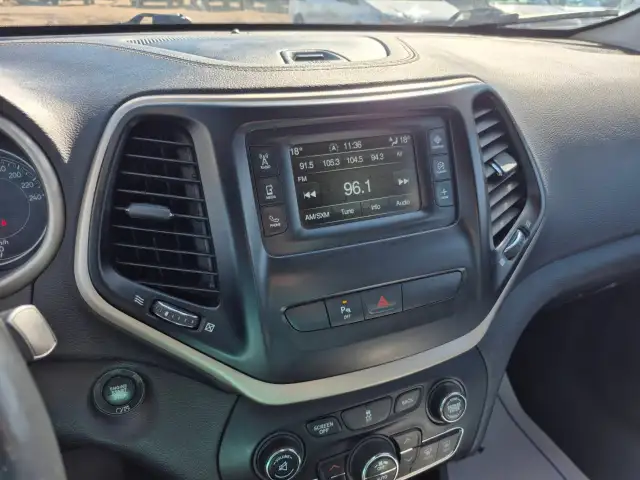 2018 Jeep Cherokee - Photo 6