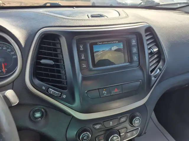 2018 Jeep Cherokee - Photo 9