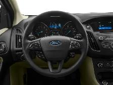 2017 Ford Focus - Photo 4