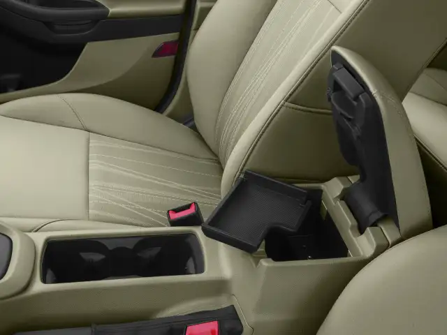 2017 Ford Focus - Photo 11