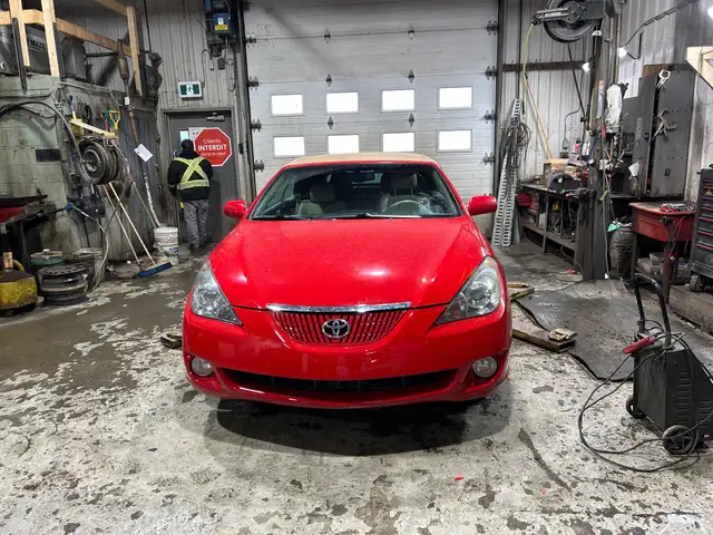 2005 Toyota Camry Solara SLE