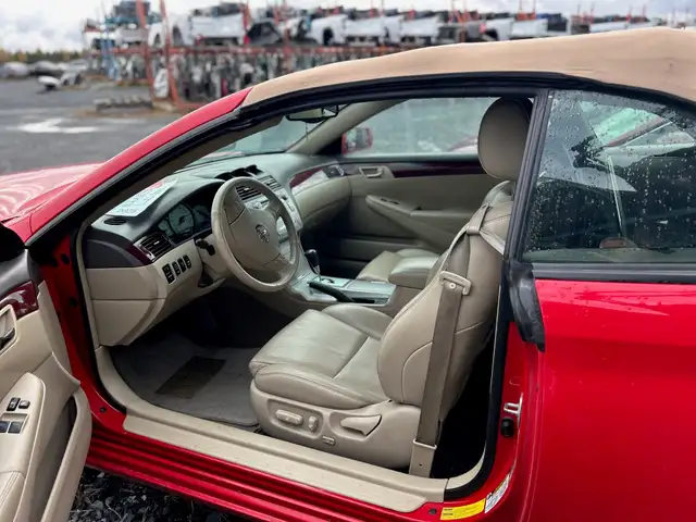 2005 Toyota Camry Solara SLE - Photo 9