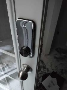 Door Locks, knobs, keyless. entry, install door repair