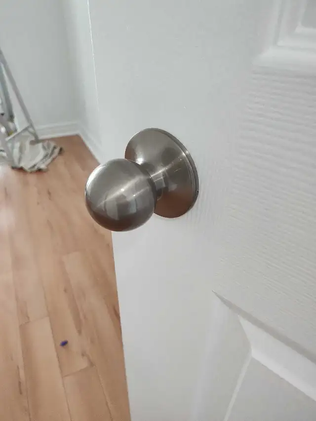 Door Locks, knobs, keyless. entry, install door repair - Photo 2