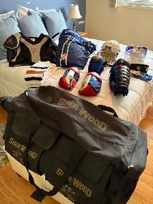 Équipement de hockey pour adultes