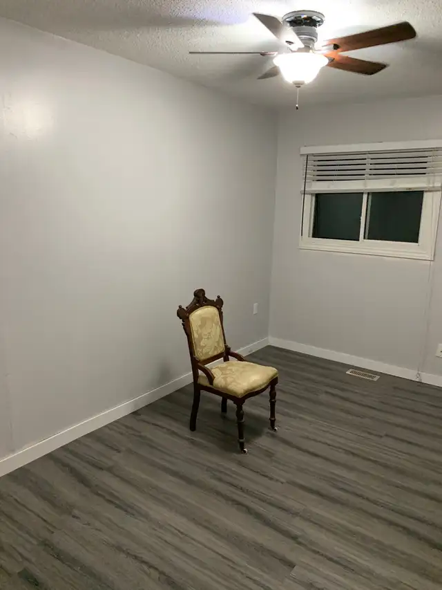 HALF OFF 1ST MONTH Room for ONE Person Available June 1