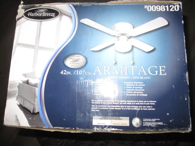 NEW HARBOUR BREEZE 42'OAK/WHITE CEILING FAN WITH LIGHT FWD & REV - Photo 3