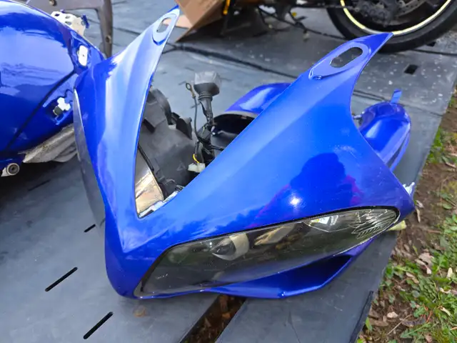 2007 Yamaha R1 Left & Right Headlights  & Headlights Harness - Photo 2