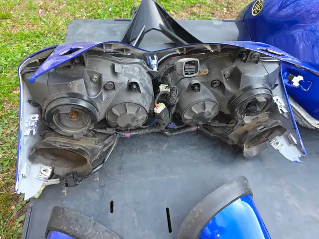 2007 Yamaha R1 Left & Right Headlights  & Headlights Harness - Photo 8