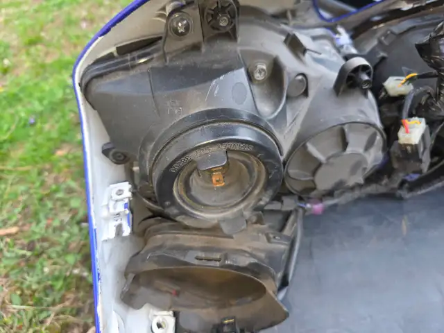 2007 Yamaha R1 Left & Right Headlights  & Headlights Harness - Photo 9