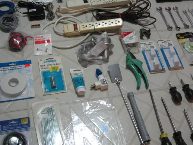 5 Power Tools, 1000's of Fasteners, 400 plus Hand Tools - Photo 8