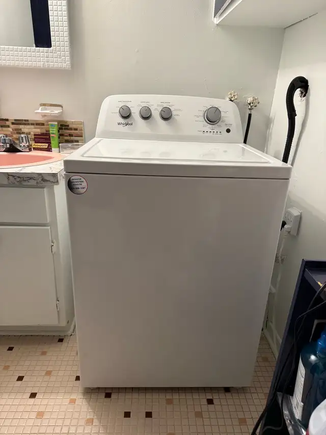 LAVEUSE À CHARGEMENT VERTICAL BLANCHE WHIRLPOOL