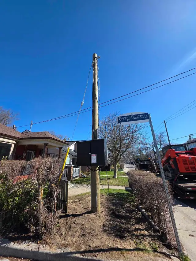 temporary hydro pole