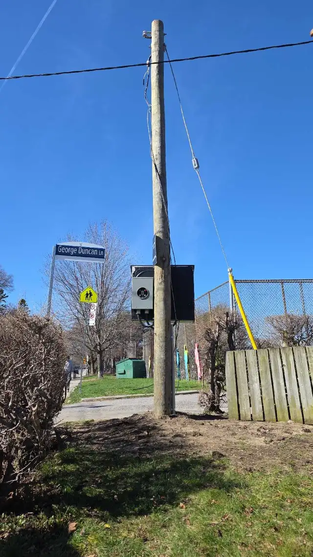 temporary hydro pole - Photo 2