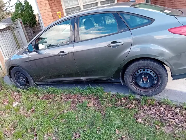 2012 ford focus - Photo 2