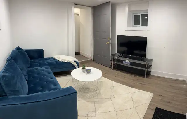 Oshawa Walkout Basement for rent - Photo 2