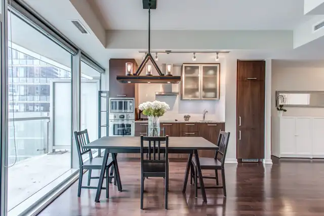 14 York Street, 15th Floor Condo for Sale - ICE Condos - Photo 2