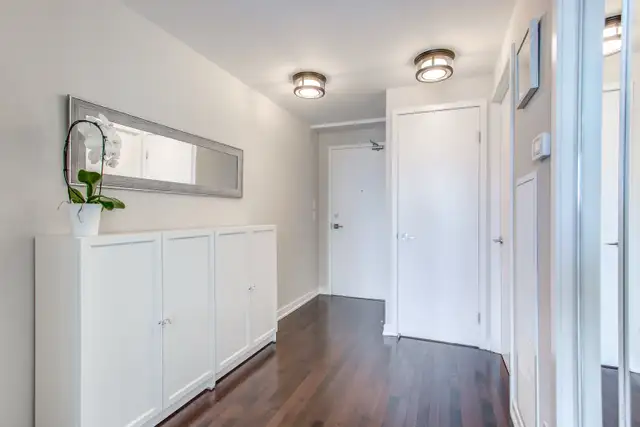 14 York Street, 15th Floor Condo for Sale - ICE Condos - Photo 3