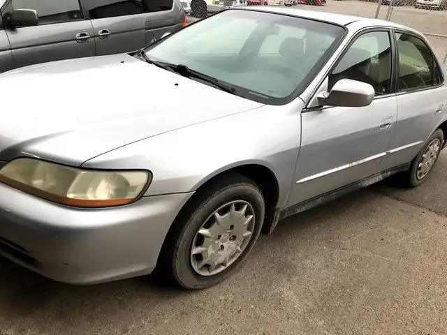 1998 to 2002 Honda Accord parts out part out part out parts - Photo 2