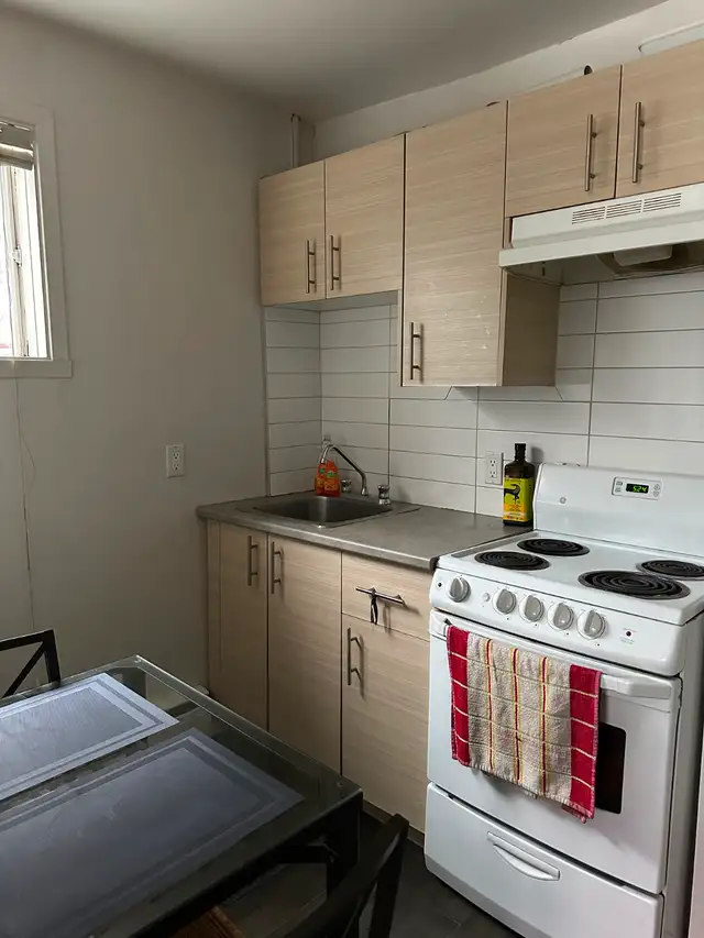 2 1/2 à Ste-Foy Emplacement de choix pour JUILLET - Photo 2