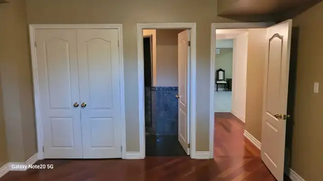 1 private Bedroom basement apartment with attached washroom