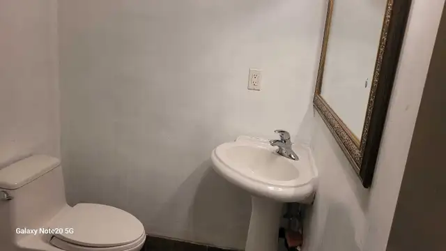 1 private Bedroom basement apartment with attached washroom - Photo 10