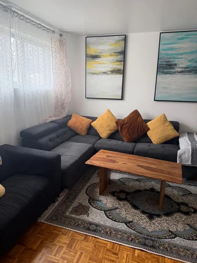 CHAUFFAGE INCLUS ! Grand 3 ½ demi-sous-sol lumineux - Photo 2