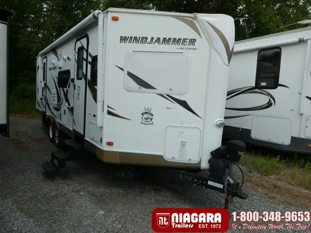 2012 FOREST RIVER ROCKWOOD 2609W Travel Trailer - Photo 2