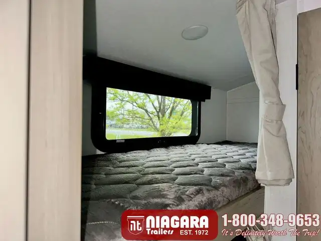 2025 FOREST RIVER ROCKWOOD GEO PRO 20BH Travel Trailer - Photo 18